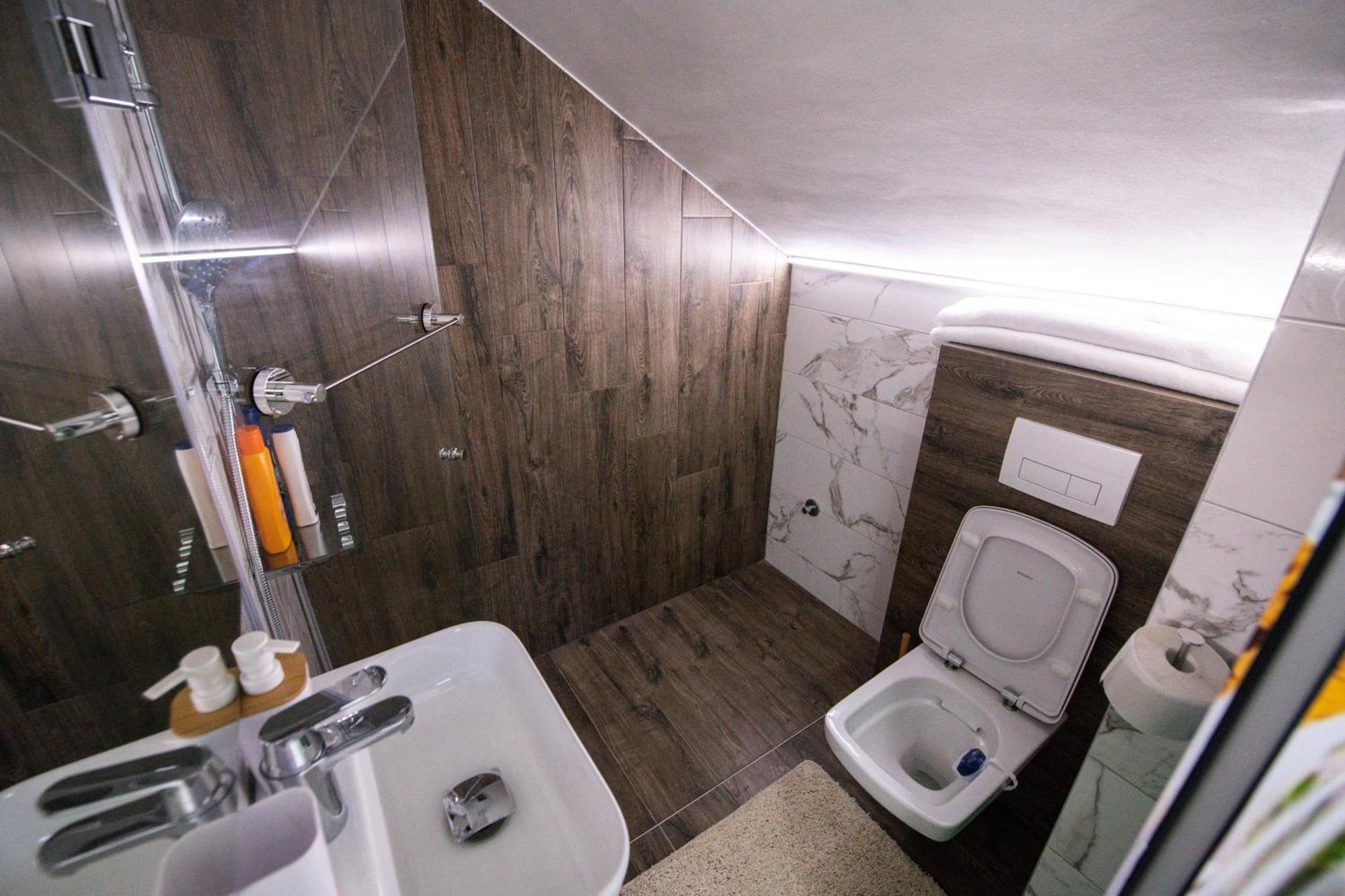 ヴァリェヴォLux Jefimijaアパートメント 部屋 写真